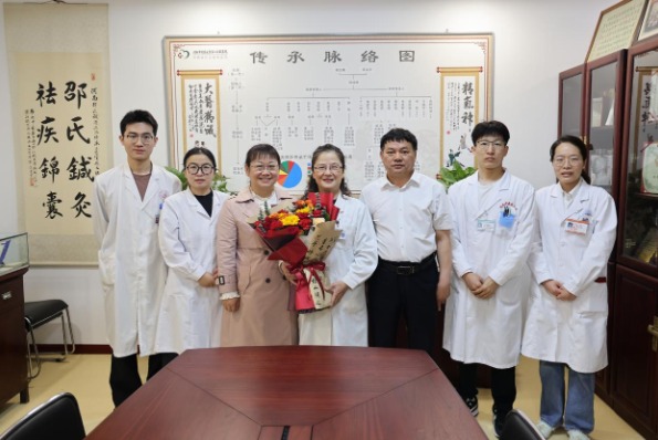 1762914959255994.jpg 傲游截图20251112103527.jpg