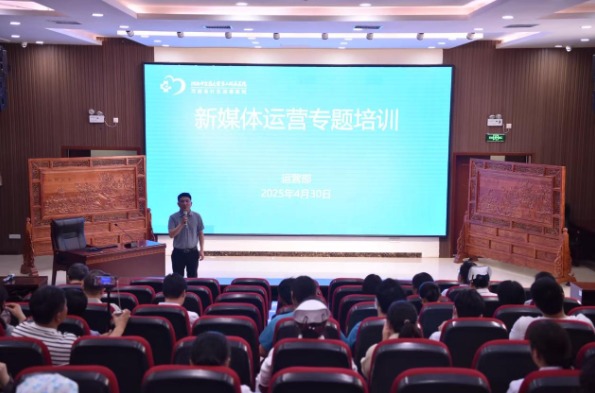 1762916215360610.jpg 傲游截图20251112105625.jpg